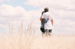 属鼠男追求女人的方式，属鼠男怎么追求女人
