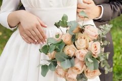 属龙人2022爱情桃花运好吗，有什么招桃花的办法