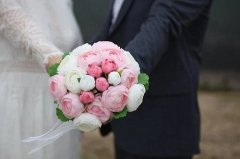 结婚当天下雨有什么说法，结婚下雨吉利吗